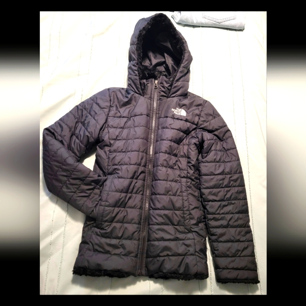 The North Face Girl's Black Quilted Lined Puffer Jacket Size Medium - 10/12